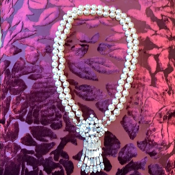 Vintage Jewelry - Vintage pearl and rhinestone drop necklace ❣️